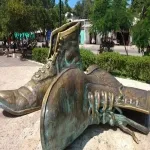 Foto 4 Monumento a los Zapatos Viejos